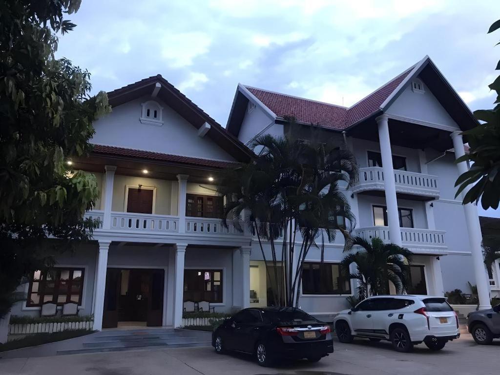 โรงแรมเซย์ซัมพันห์ หลวงพระบาง ภายนอก รูปภาพ